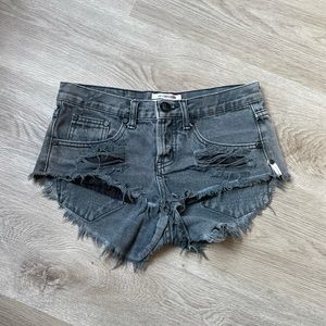 ONE TEASPOON BONITA SHORTS SIZE 22